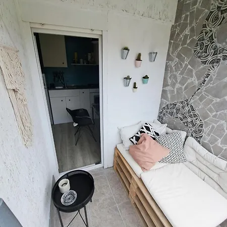 Art Apartment Pula Exterior photo